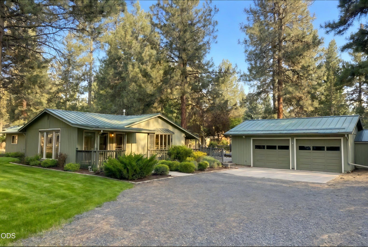Photo of 15634 Ponderosa Lane 1 of 26