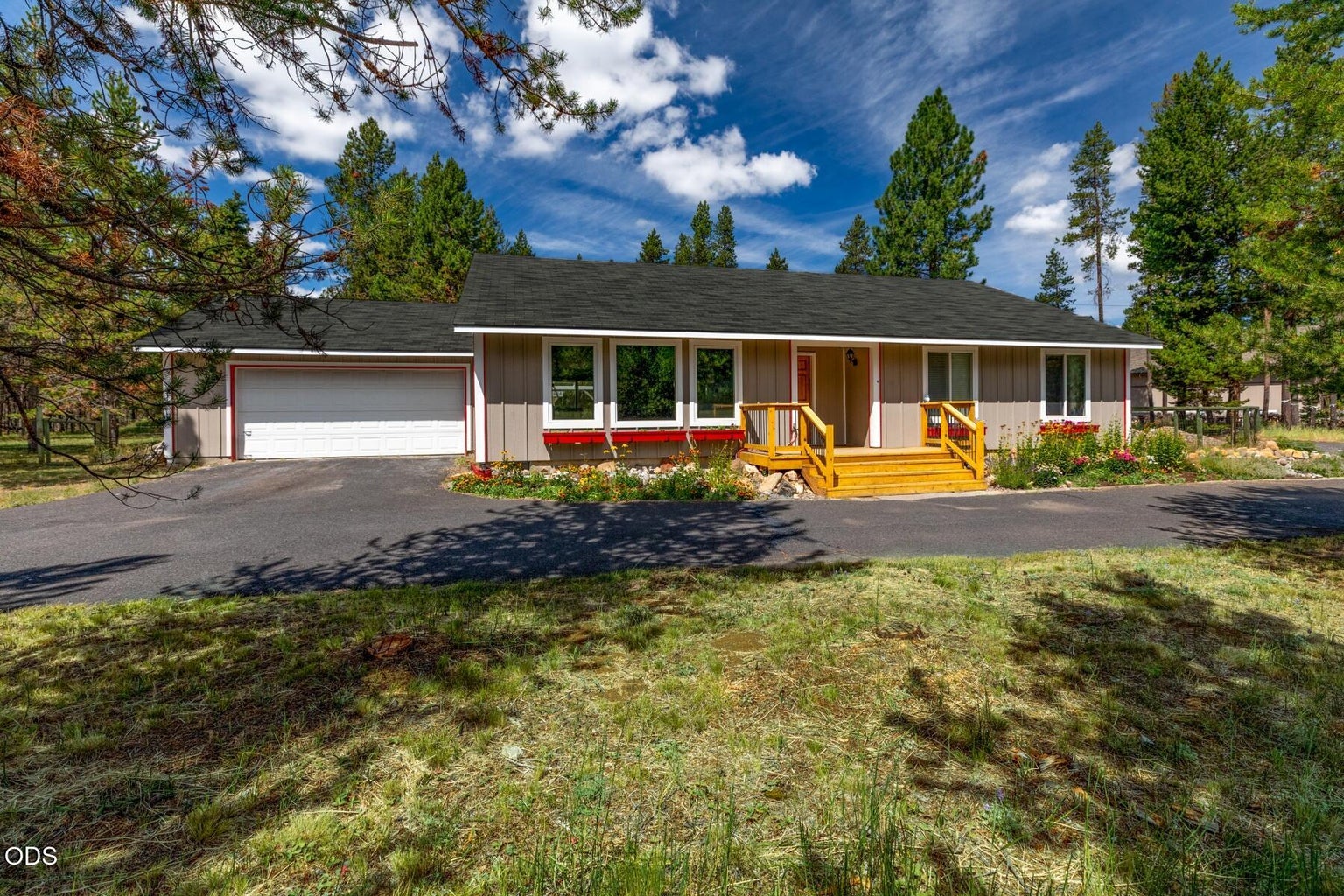 Photo of 55219 Lazy River Drive 2 of 48