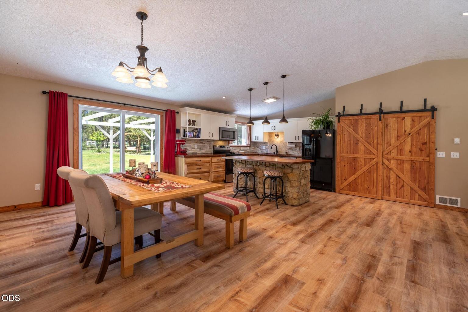 Photo of 55219 Lazy River Drive 6 of 48