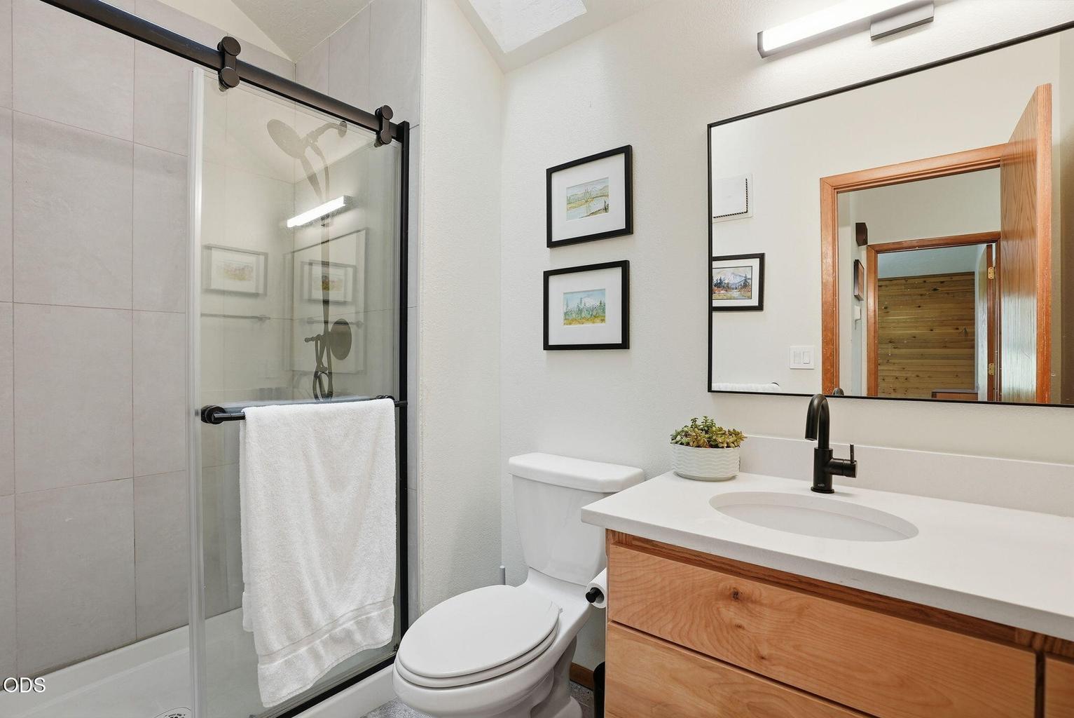 Photo of 17901 Red Cedar Lane 19 of 43