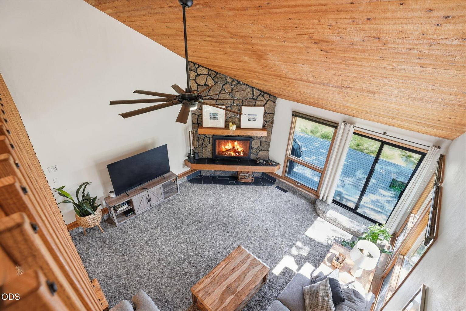Photo of 17901 Red Cedar Lane 32 of 43