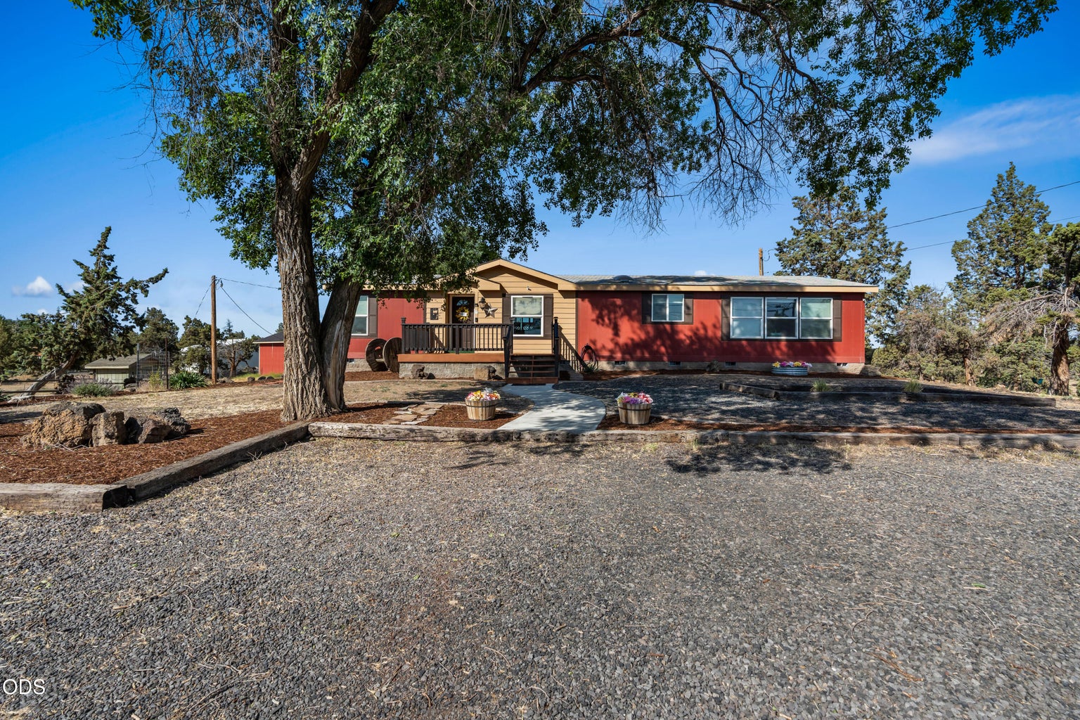 Photo of 4900 NW Homestead Way 2 of 56
