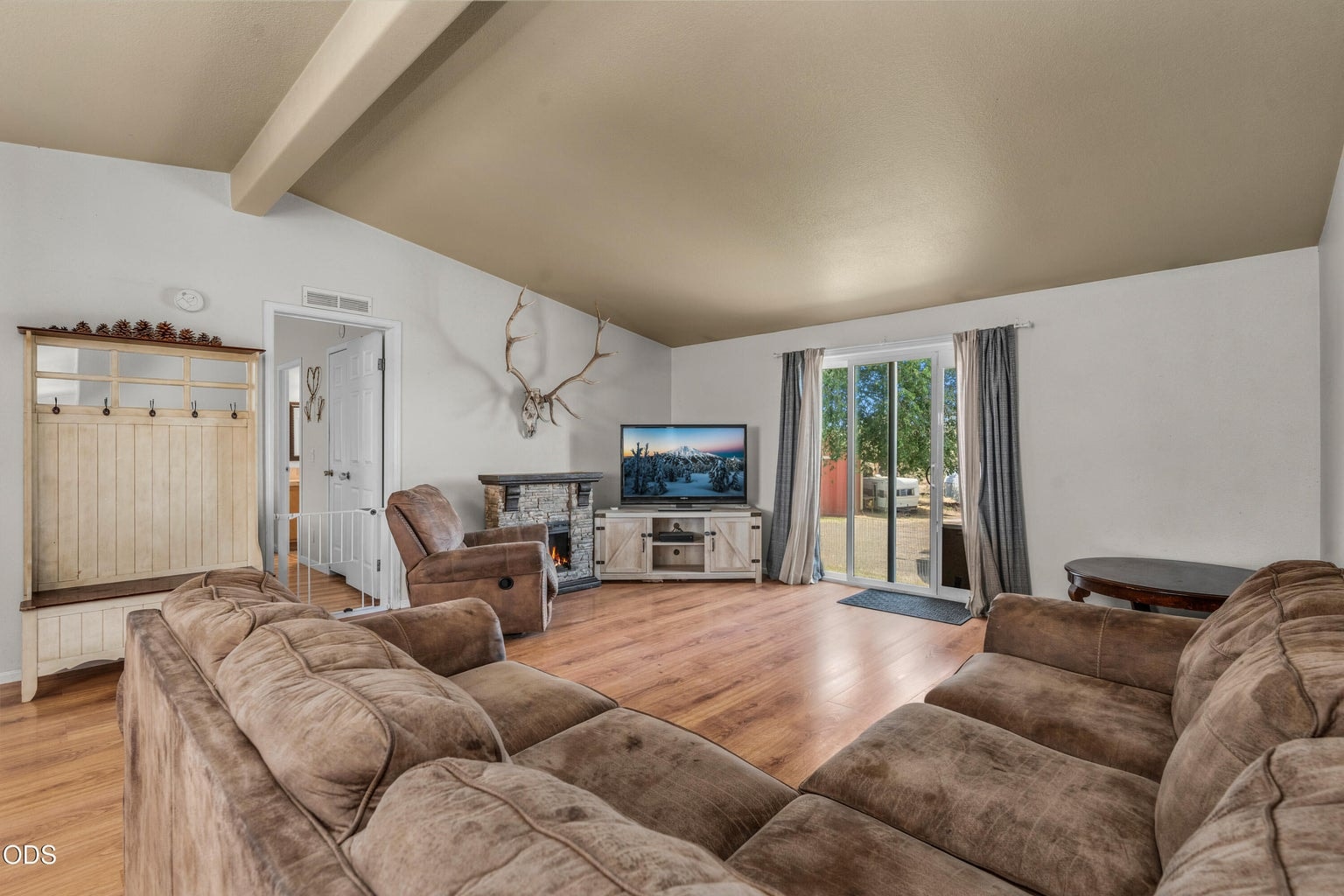 Photo of 4900 NW Homestead Way 5 of 56