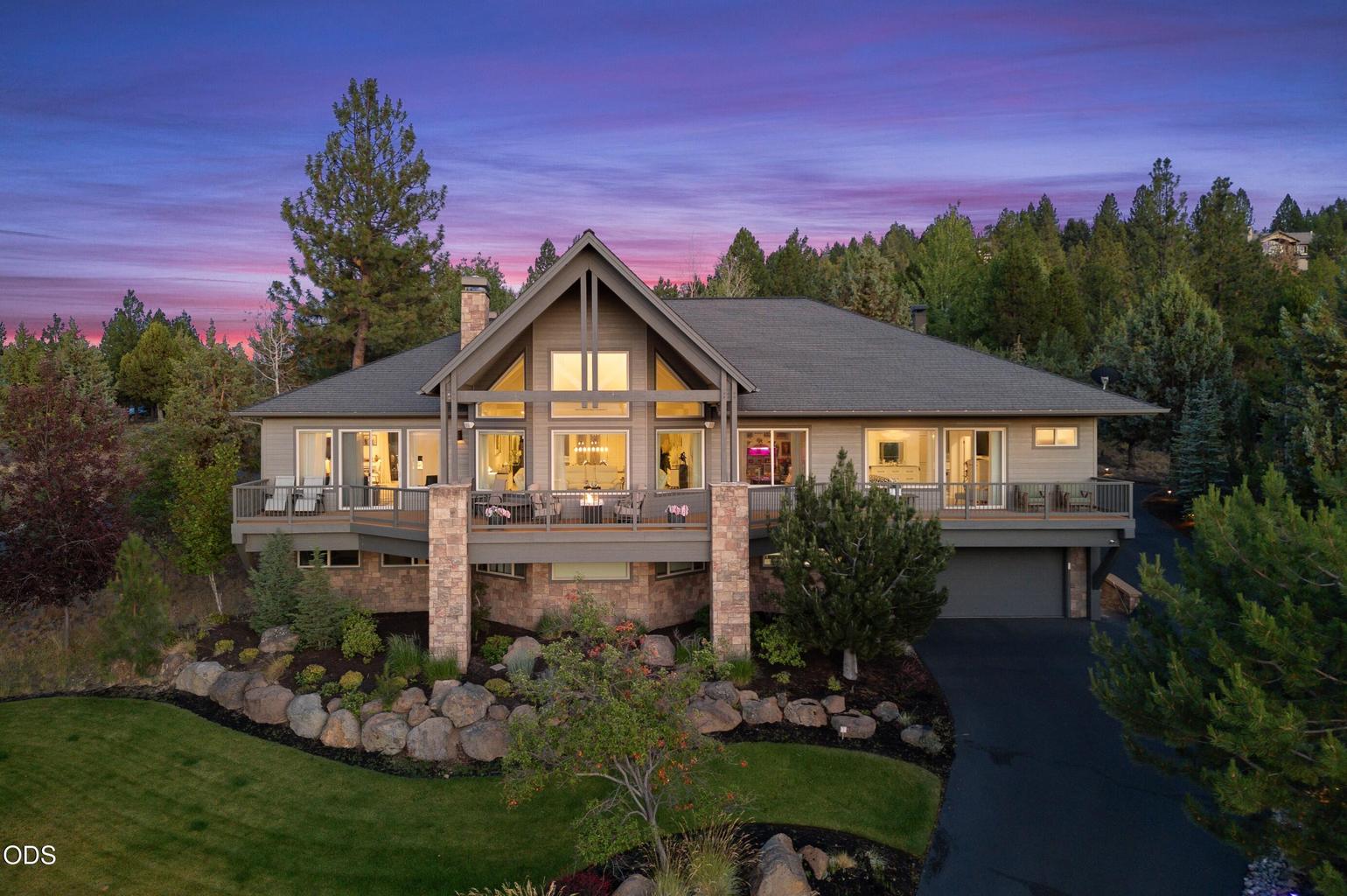 Photo of 1359 NW Remarkable Drive 1 of 63