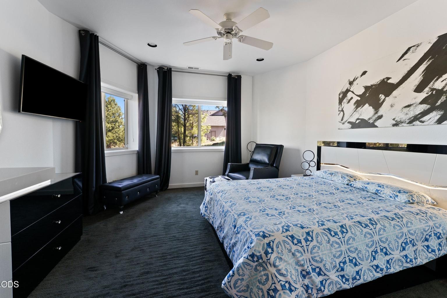 Photo of 1359 NW Remarkable Drive 43 of 63