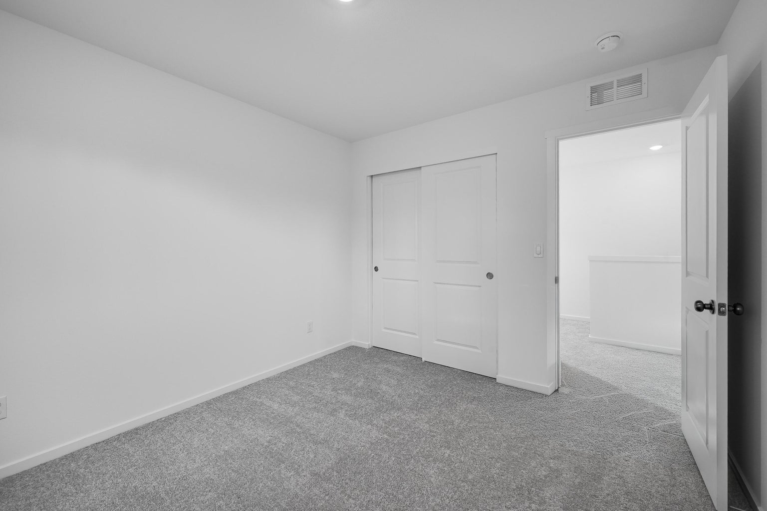 Photo of 16673 Cottage Pine St 13 of 32
