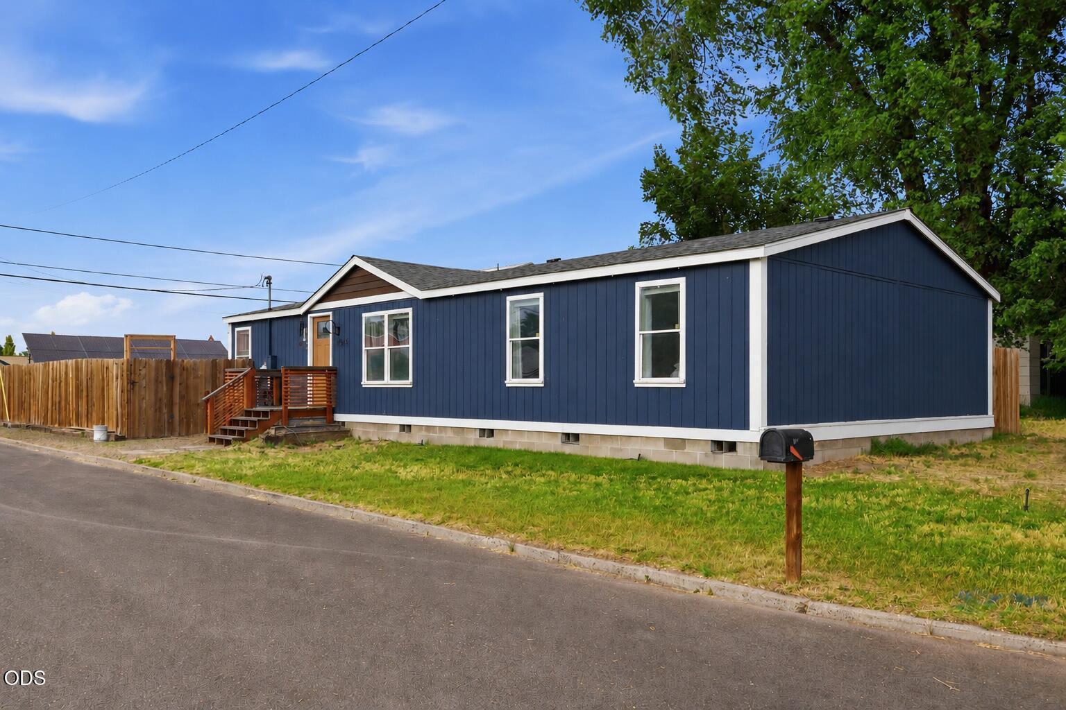 Photo of 194 SE Garner Street 25 of 30