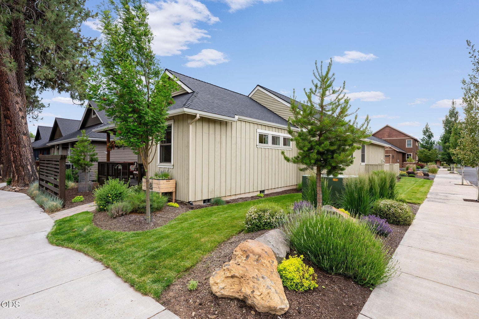 Photo of 301 S Pine Street 3 of 41