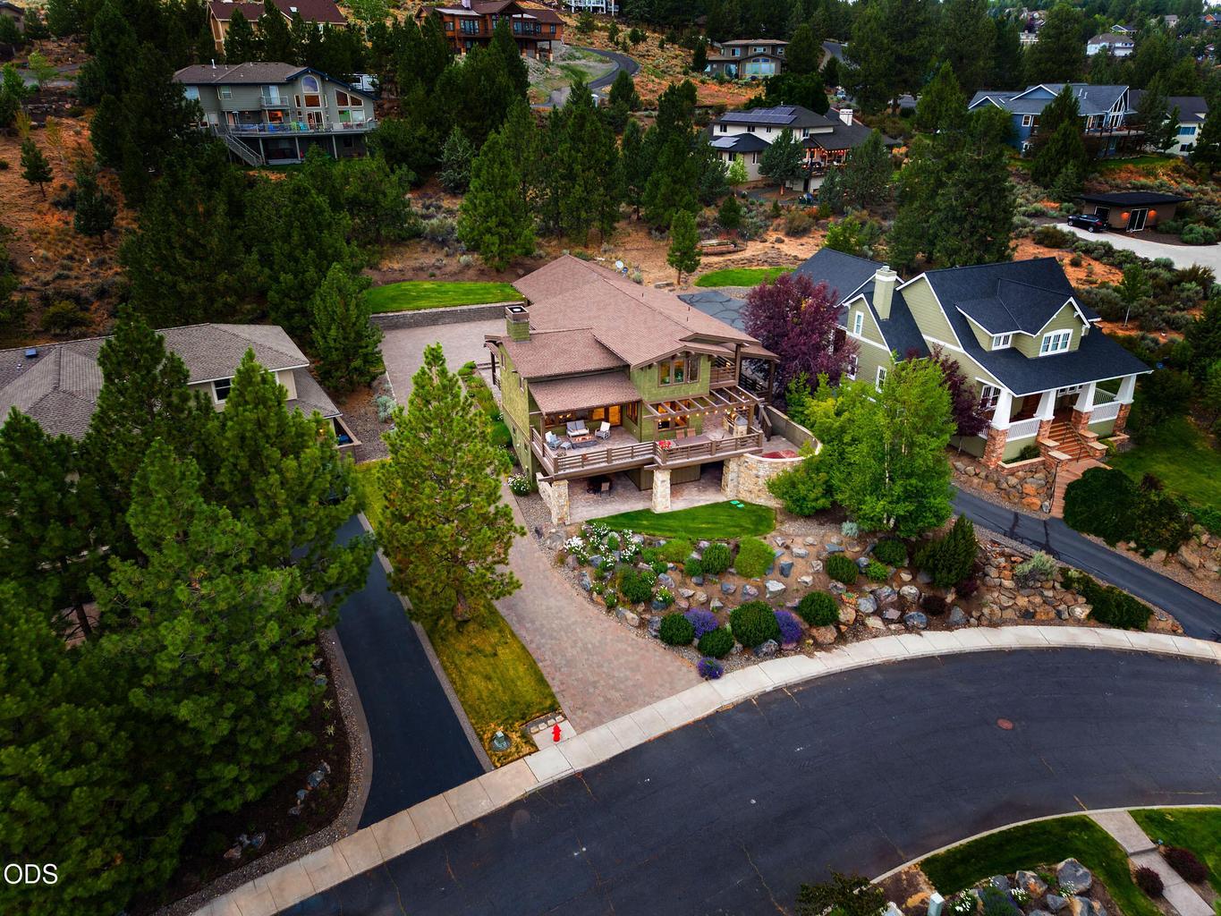 Bird's Eye View. Great Neighborhood.