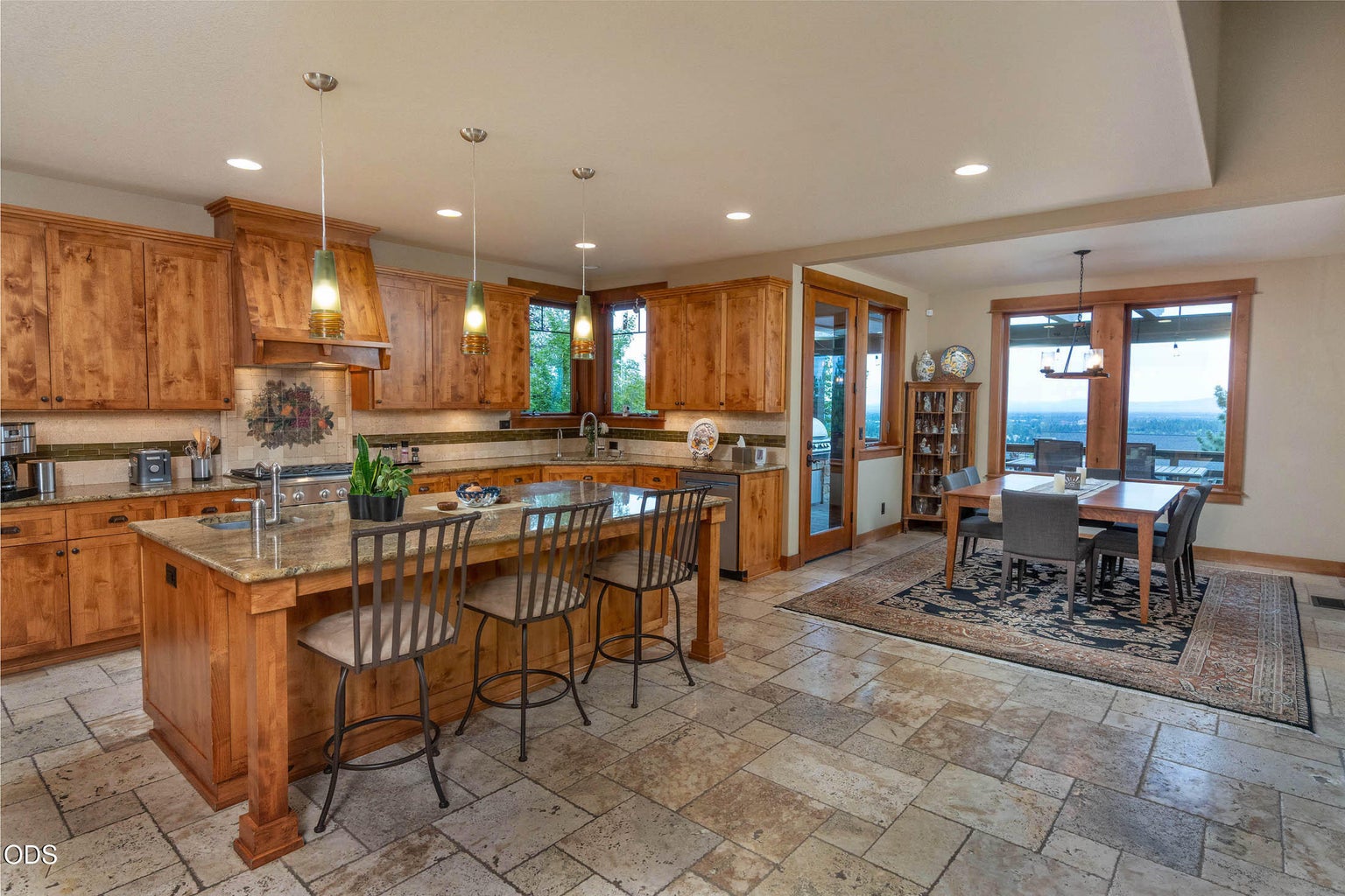 Breakfast Bar or Just keep the Chef company.