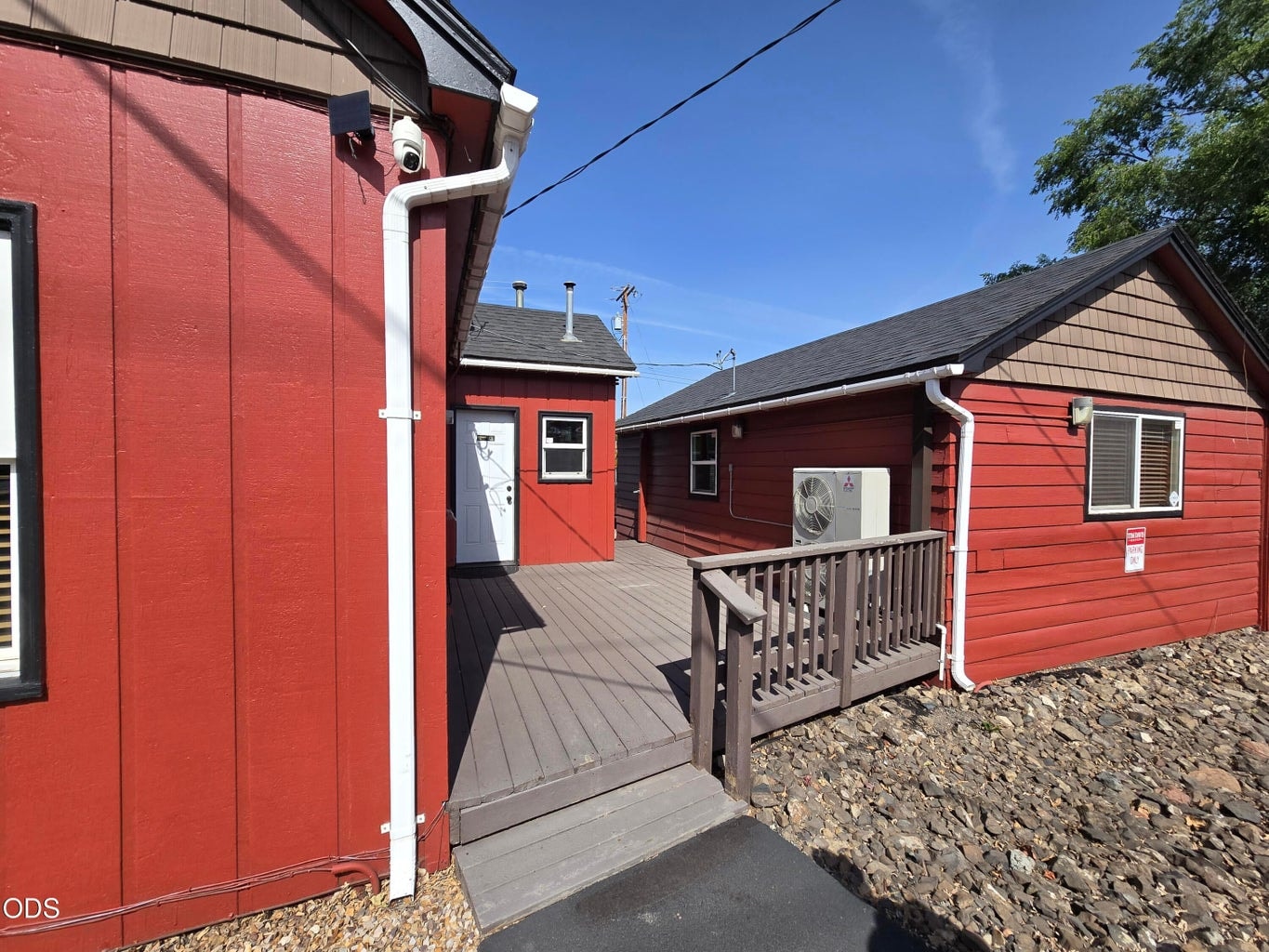 Photo of 1427 SW Highland Avenue 4 of 18