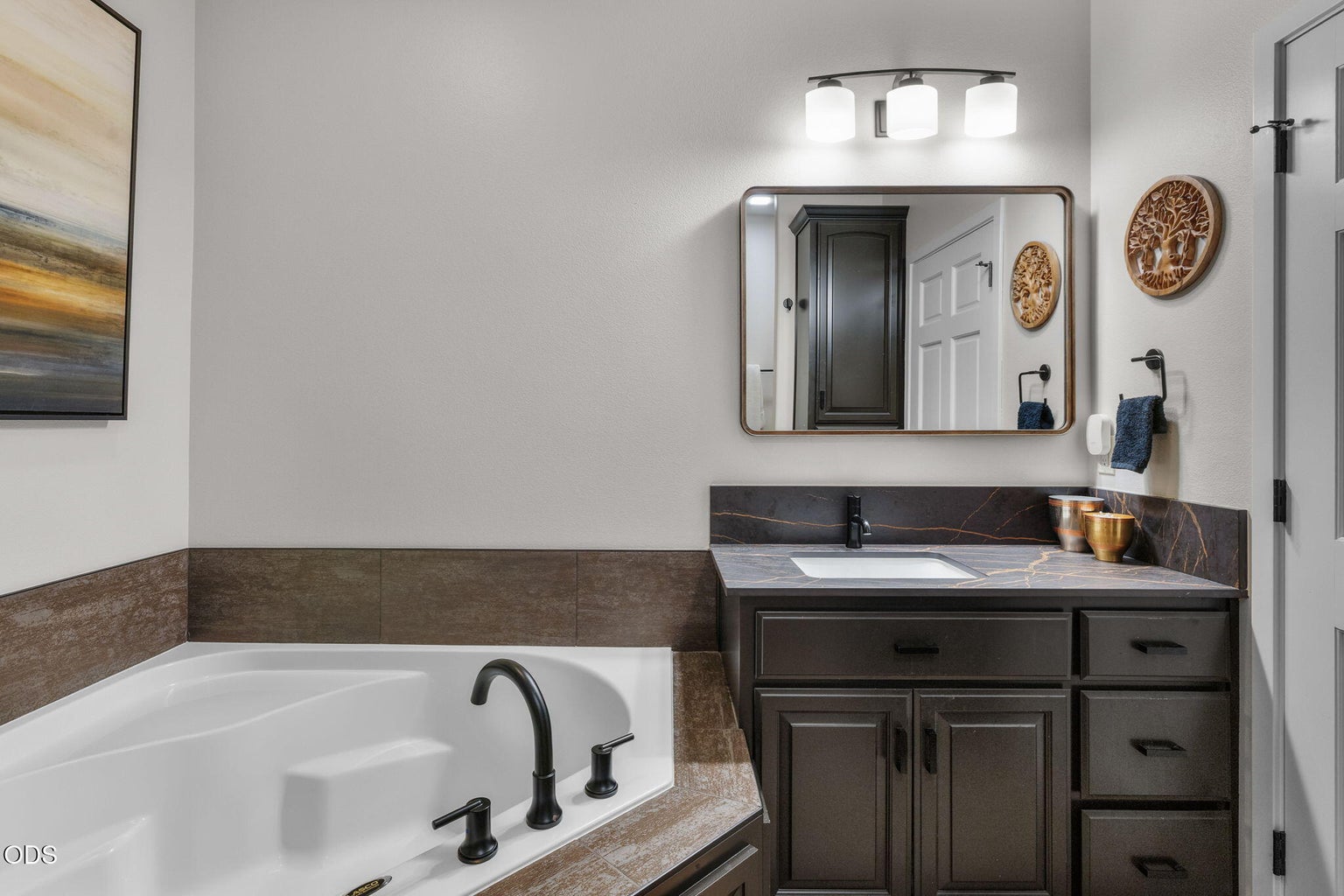 Guest 3 bathroom with soaking tub & tiled shower