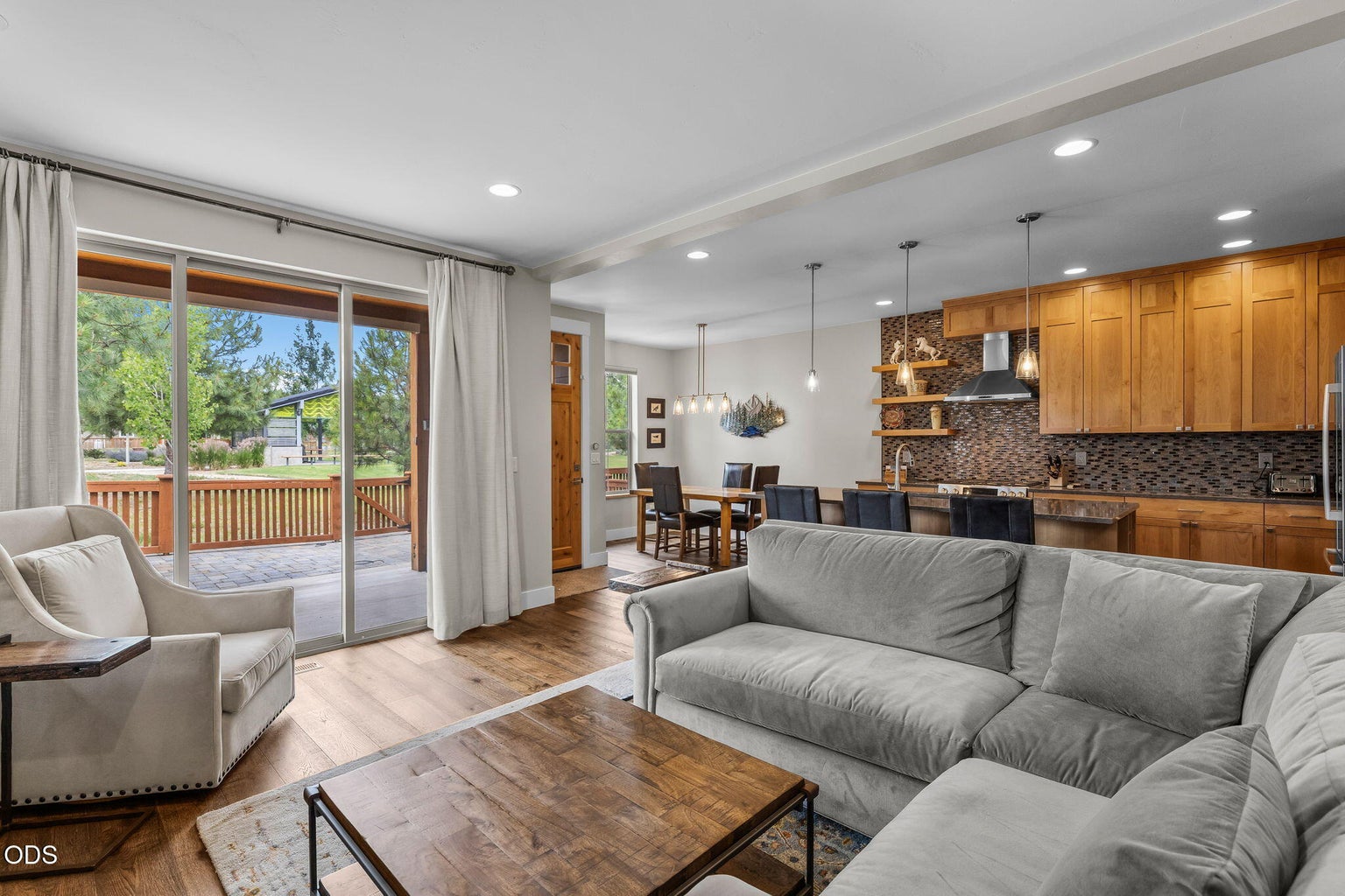 Photo of 1087 N Lavender Lane 5 of 50