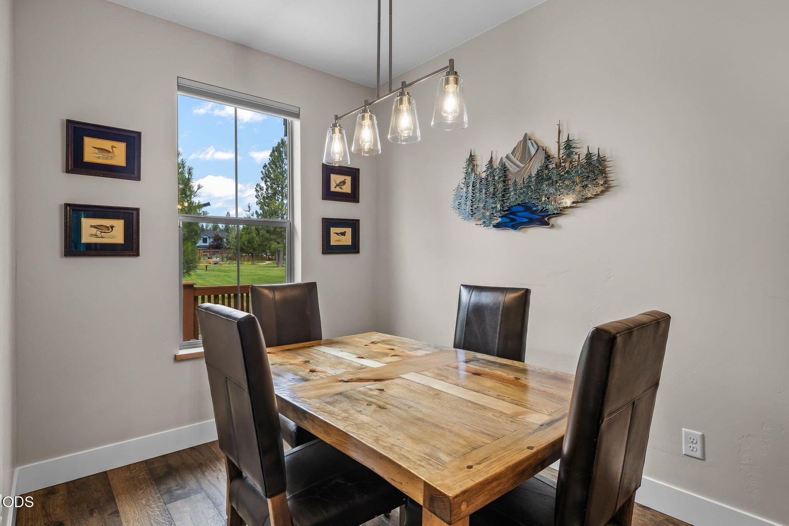 Photo of 1087 N Lavender Lane 6 of 50