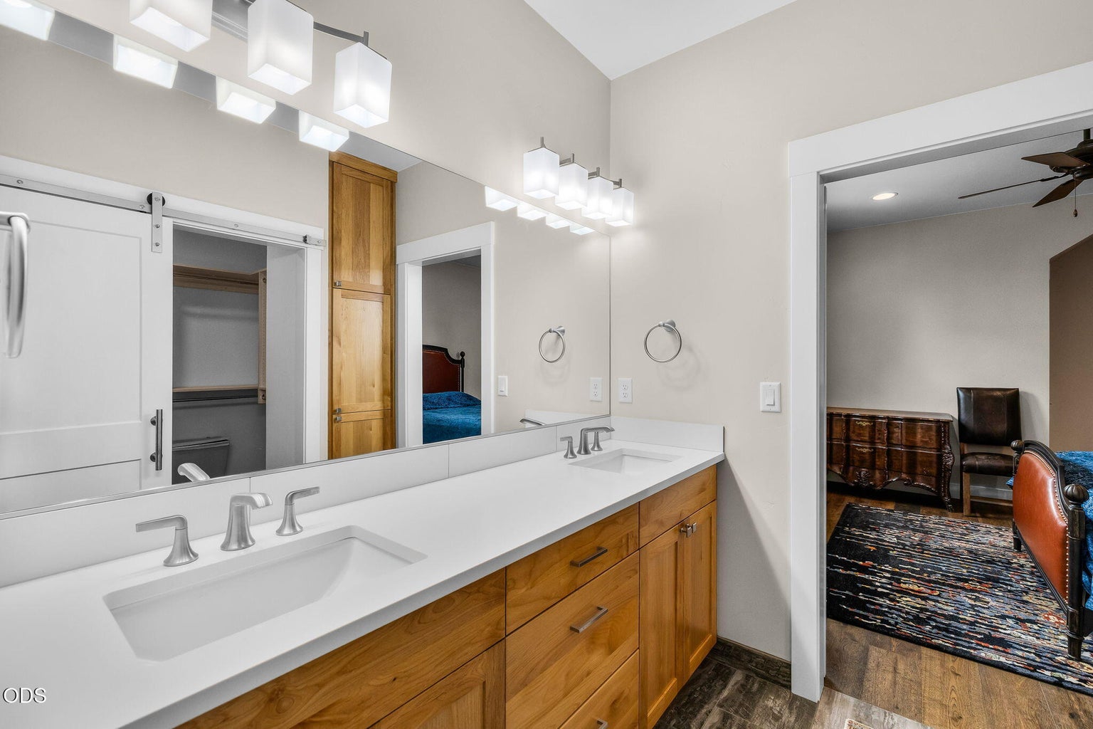 Photo of 1087 N Lavender Lane 17 of 50