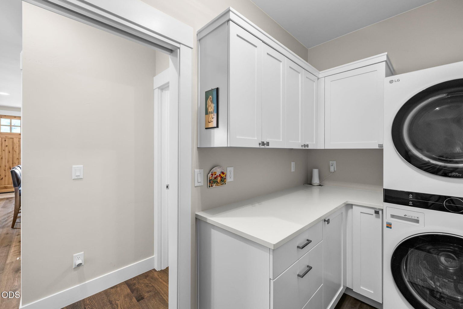 Photo of 1087 N Lavender Lane 20 of 50