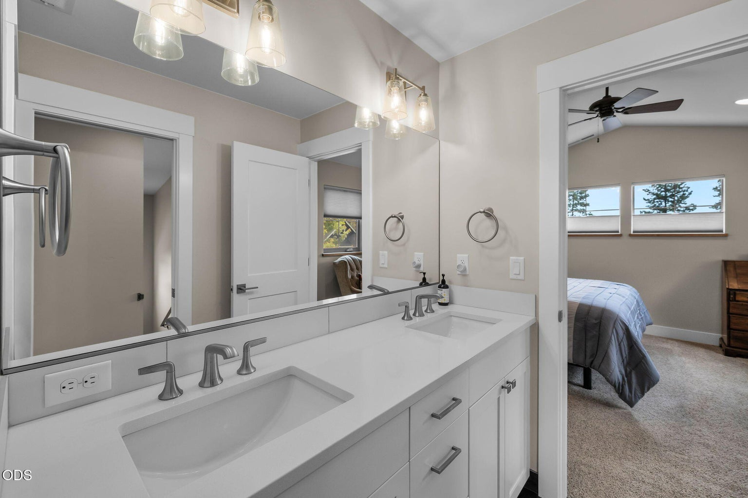 Photo of 1087 N Lavender Lane 27 of 50