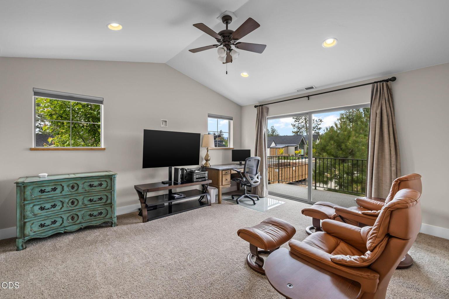 Photo of 1087 N Lavender Lane 29 of 50