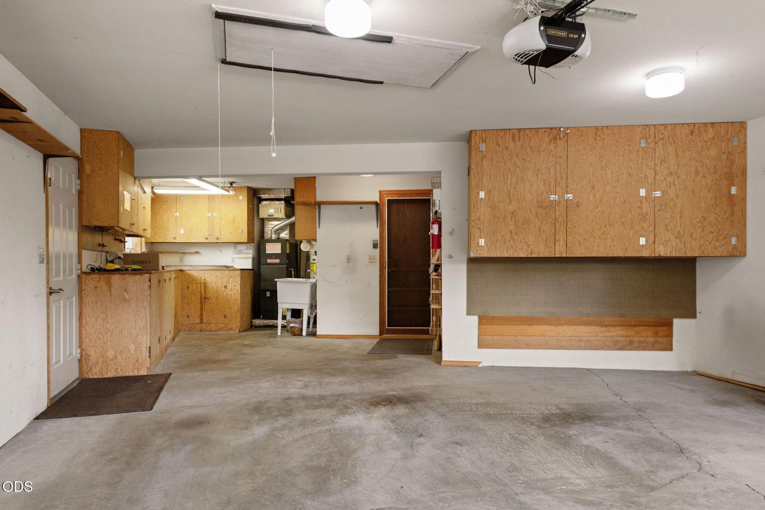 Photo of 1105 SE Palmwood Court 23 of 29