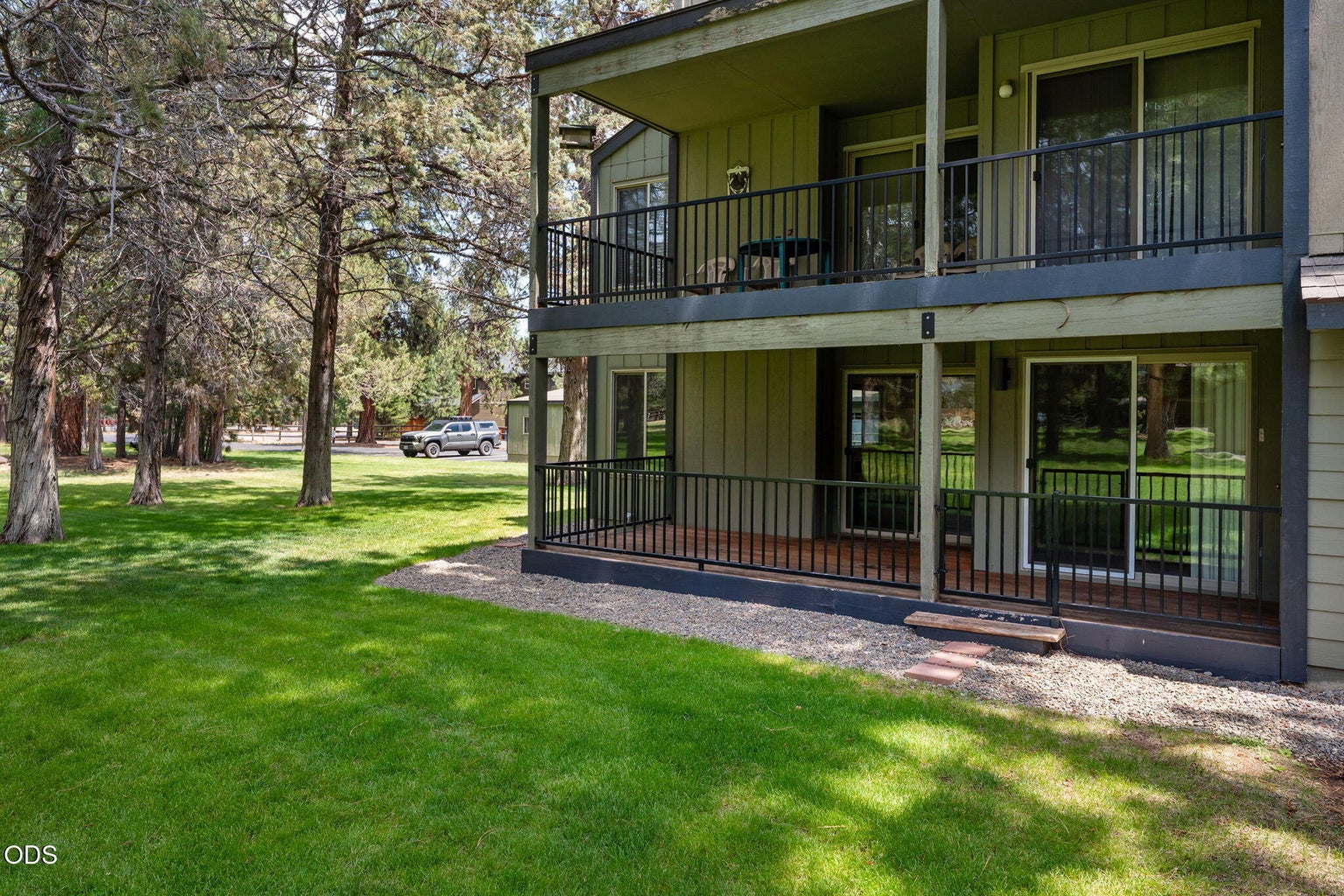Photo of 897 E Desperado Trail 31 of 43