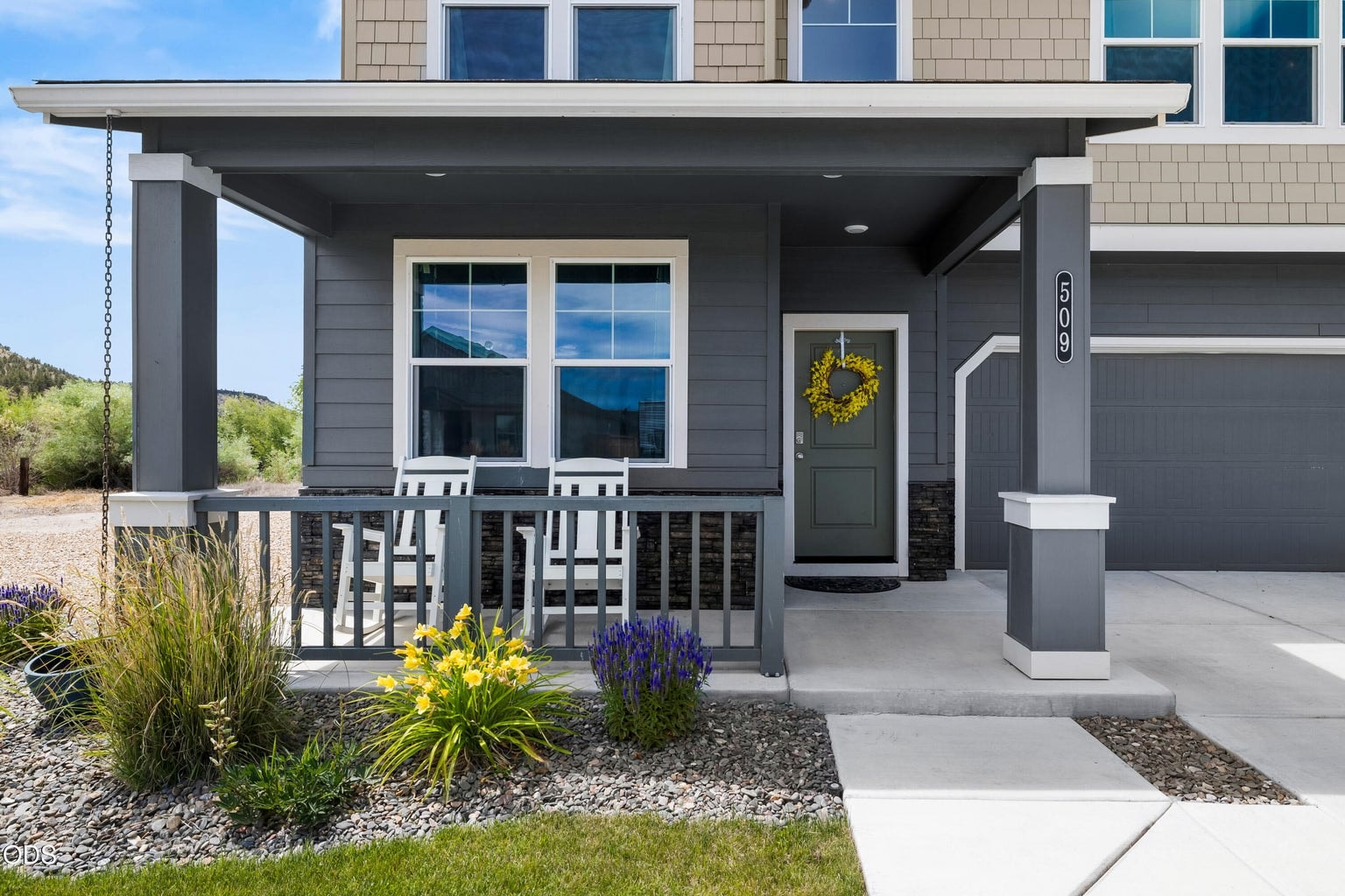 Photo of 509 SE Stetson Court 2 of 57