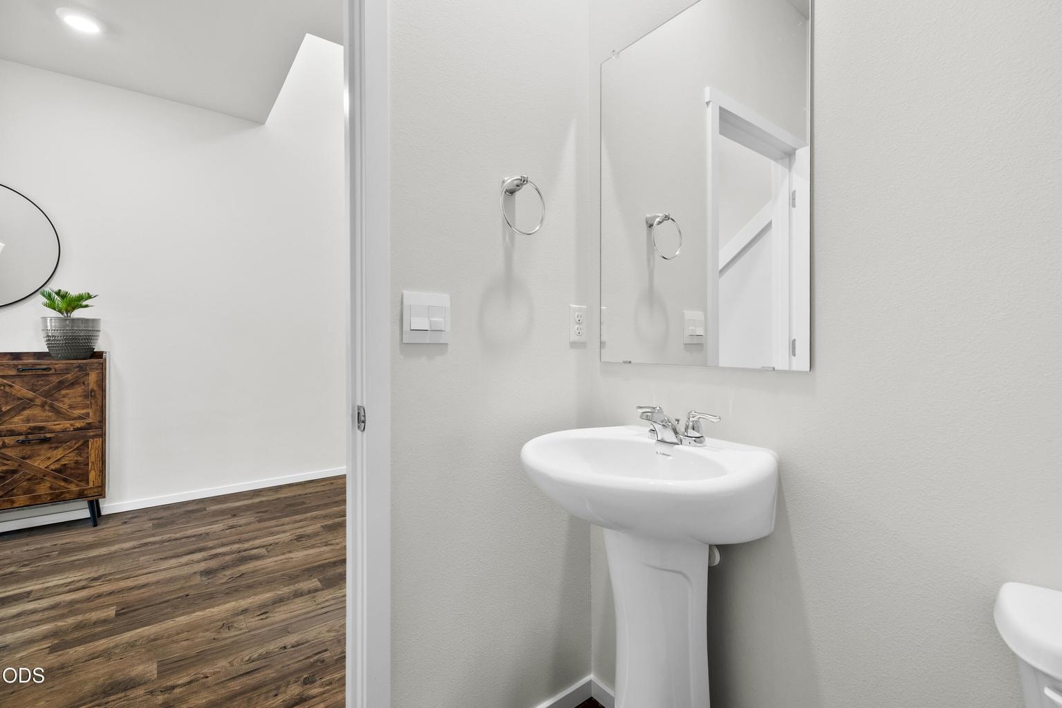 Photo of 509 SE Stetson Court 6 of 57