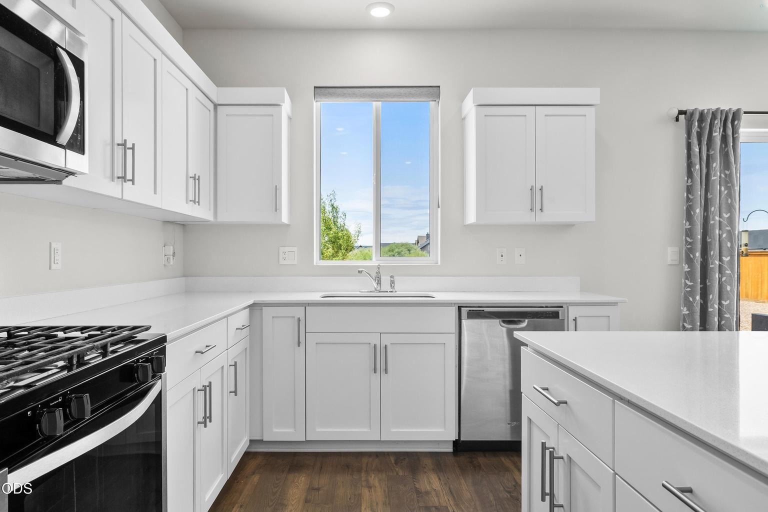Photo of 509 SE Stetson Court 12 of 57