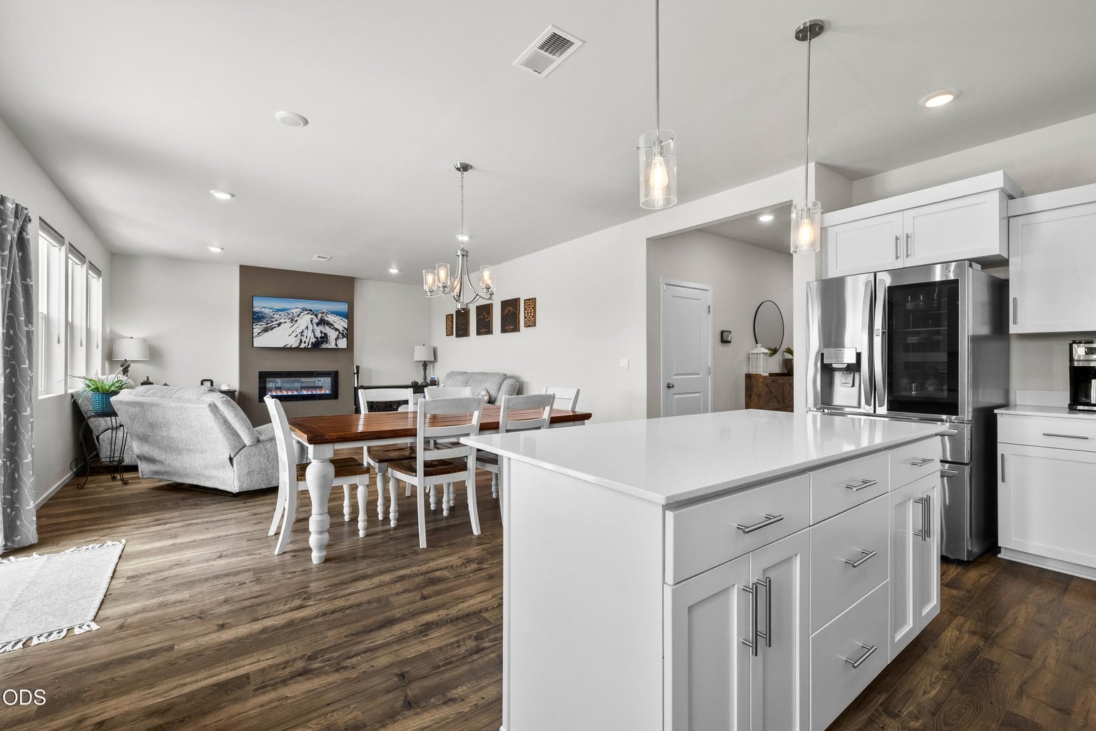 Photo of 509 SE Stetson Court 13 of 57