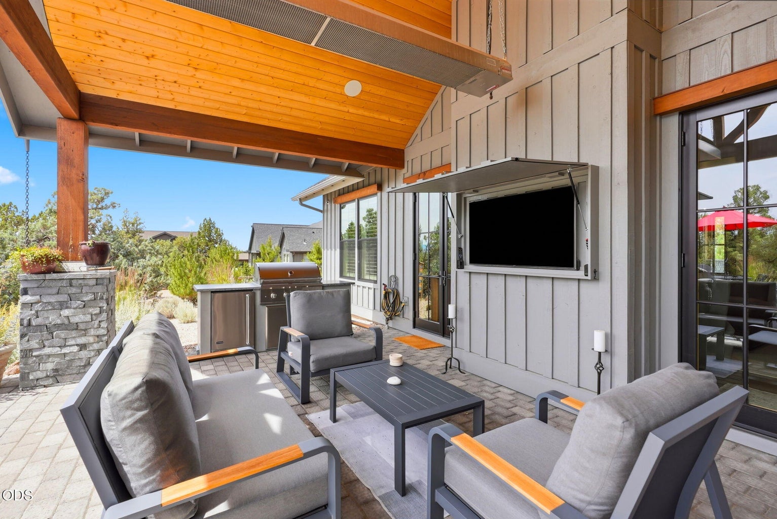 Heated Patio Lounge