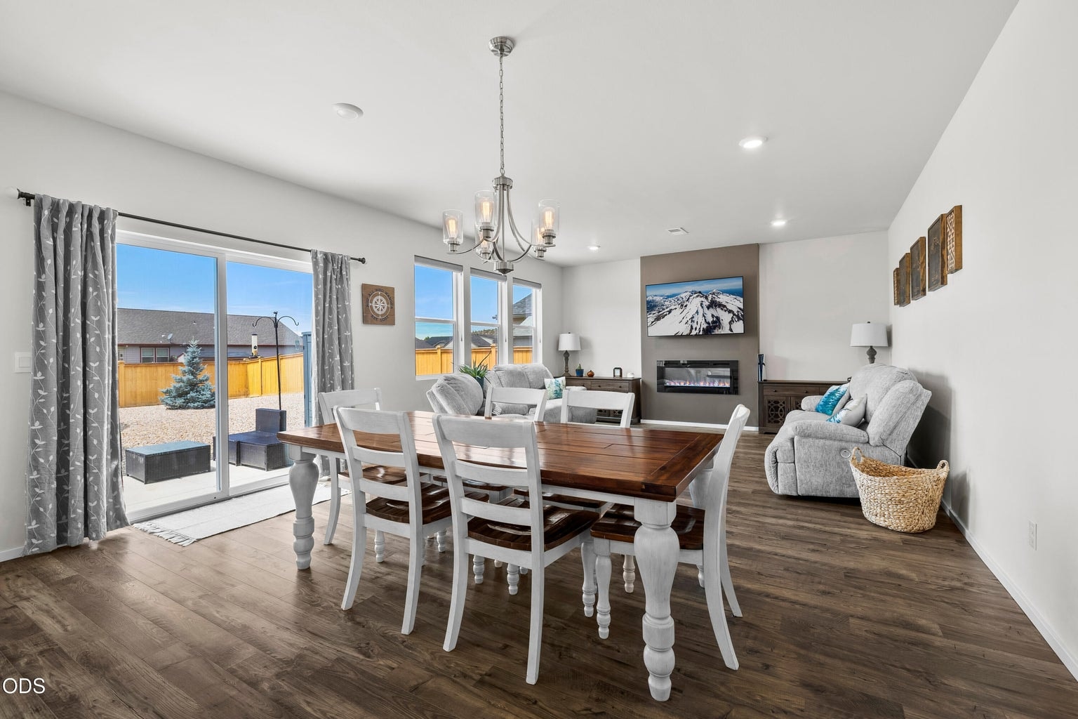 Photo of 509 SE Stetson Court 14 of 57