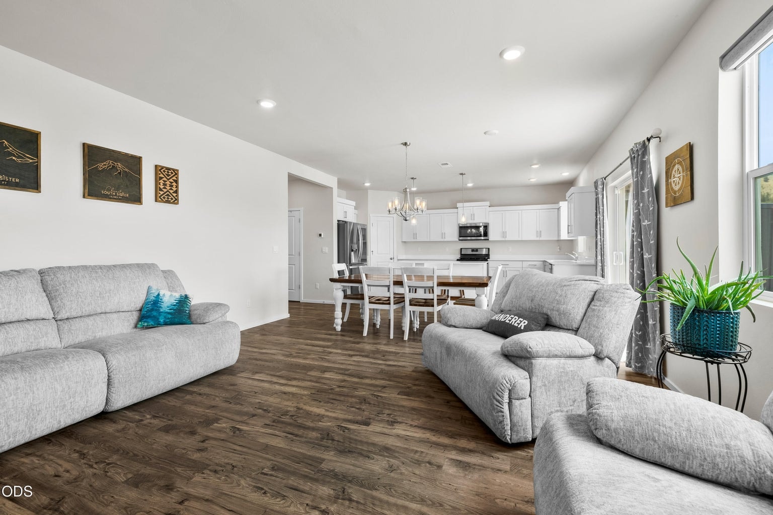 Photo of 509 SE Stetson Court 17 of 57