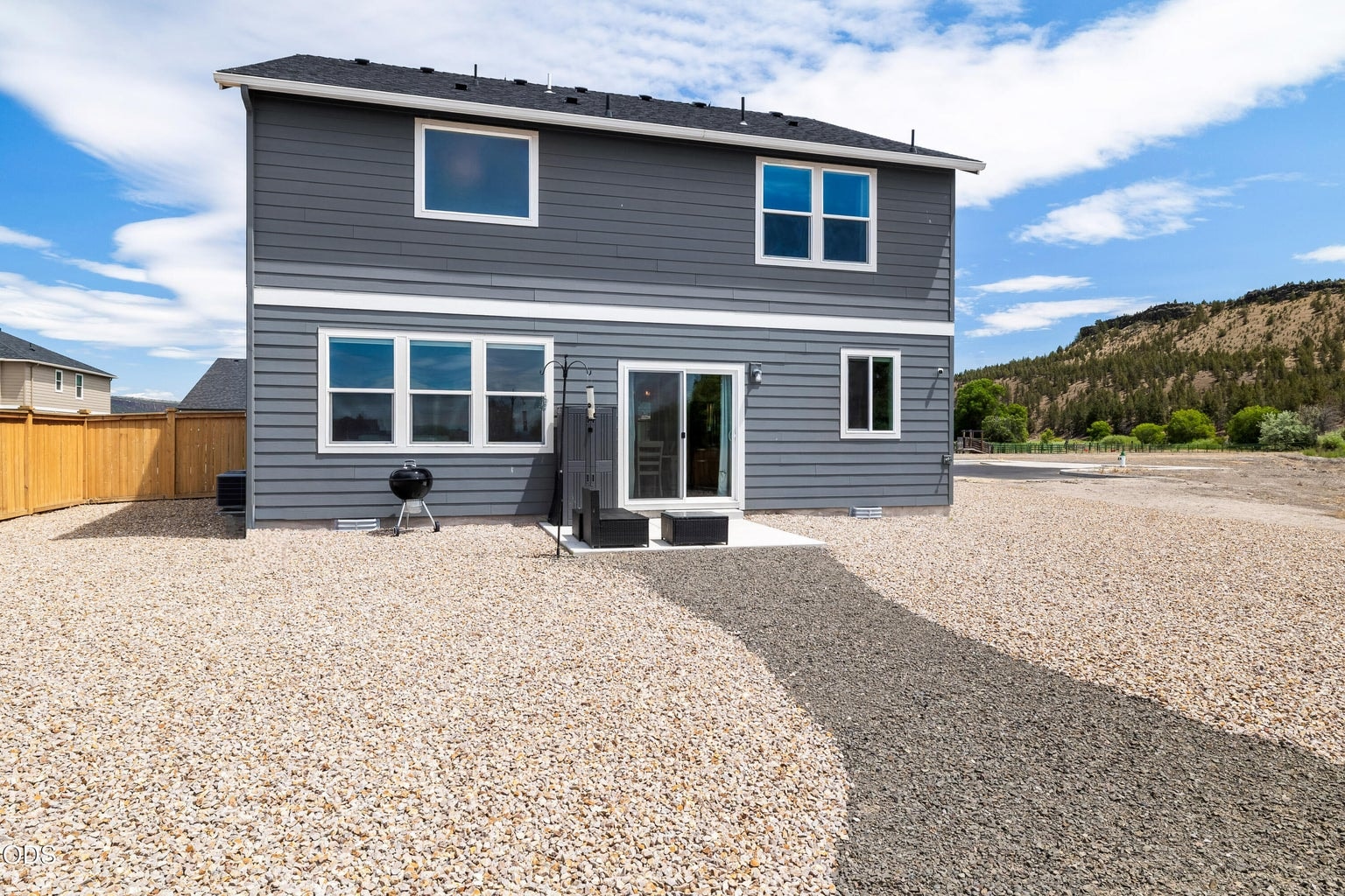 Photo of 509 SE Stetson Court 37 of 57
