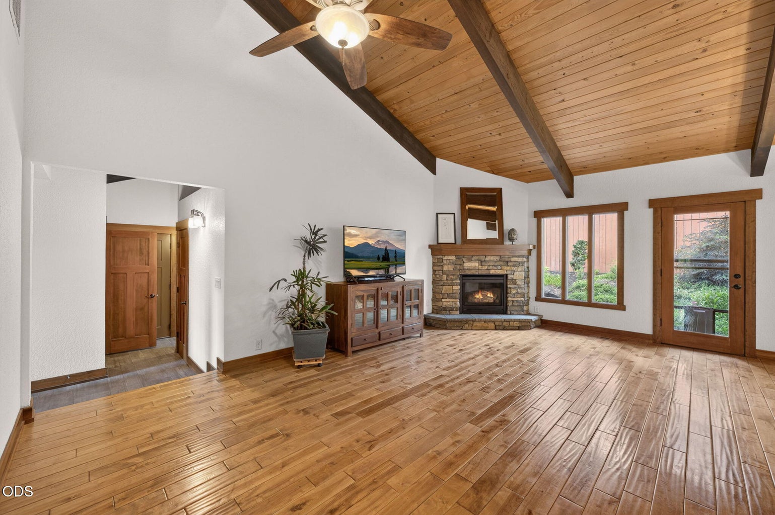 Photo of 62968 Fresca Street 7 of 44