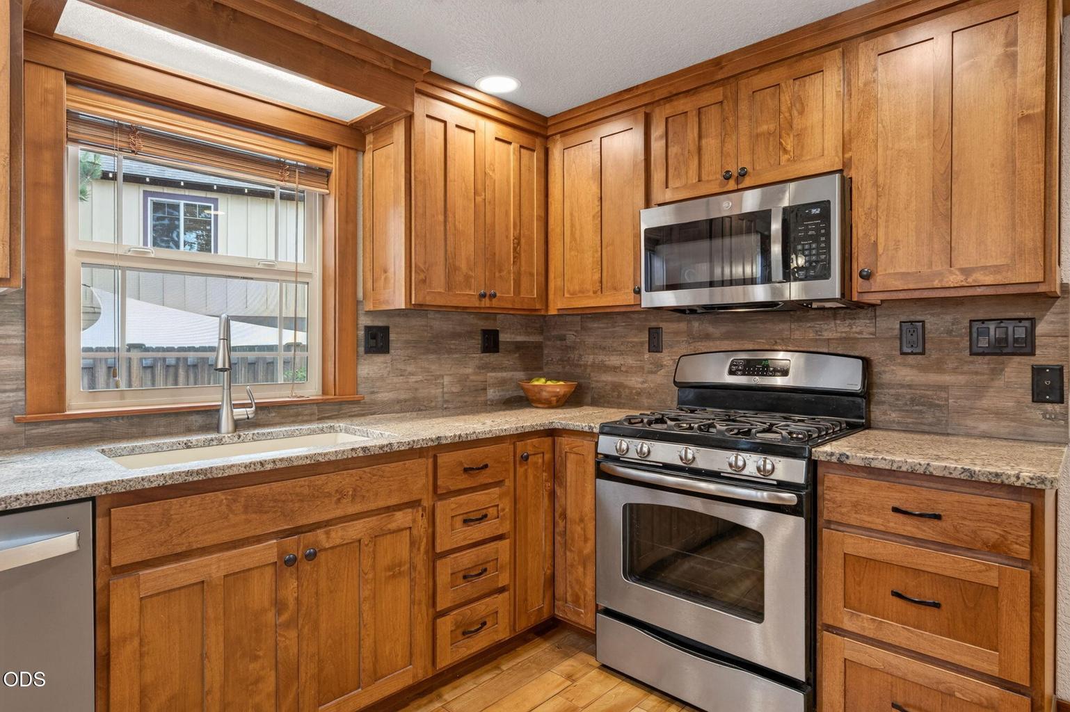 Photo of 62968 Fresca Street 14 of 44