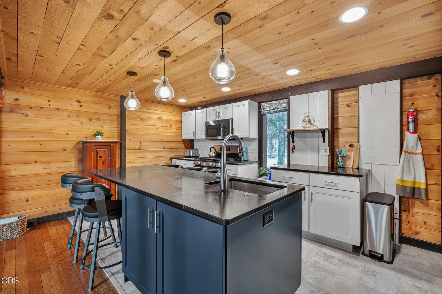 Photo of 17631 Cluster Cabin Lane 10 of 35
