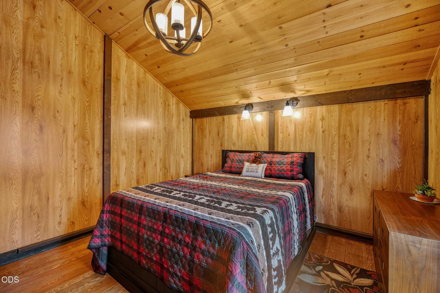 Photo of 17631 Cluster Cabin Lane 16 of 35
