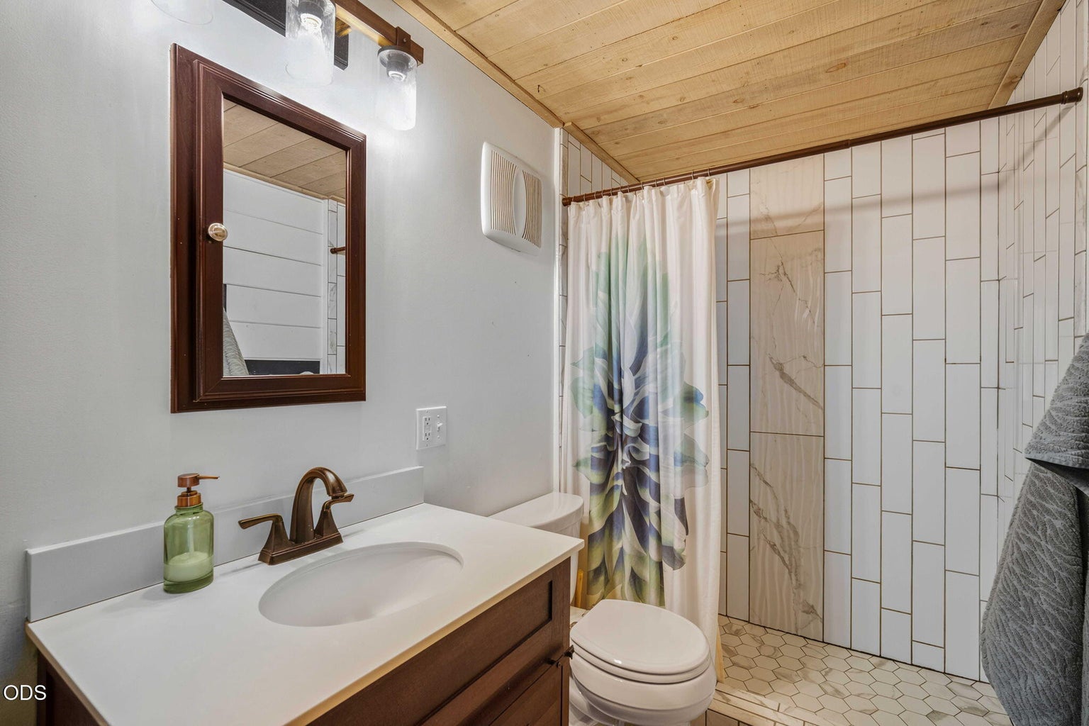 Photo of 17631 Cluster Cabin Lane 18 of 35