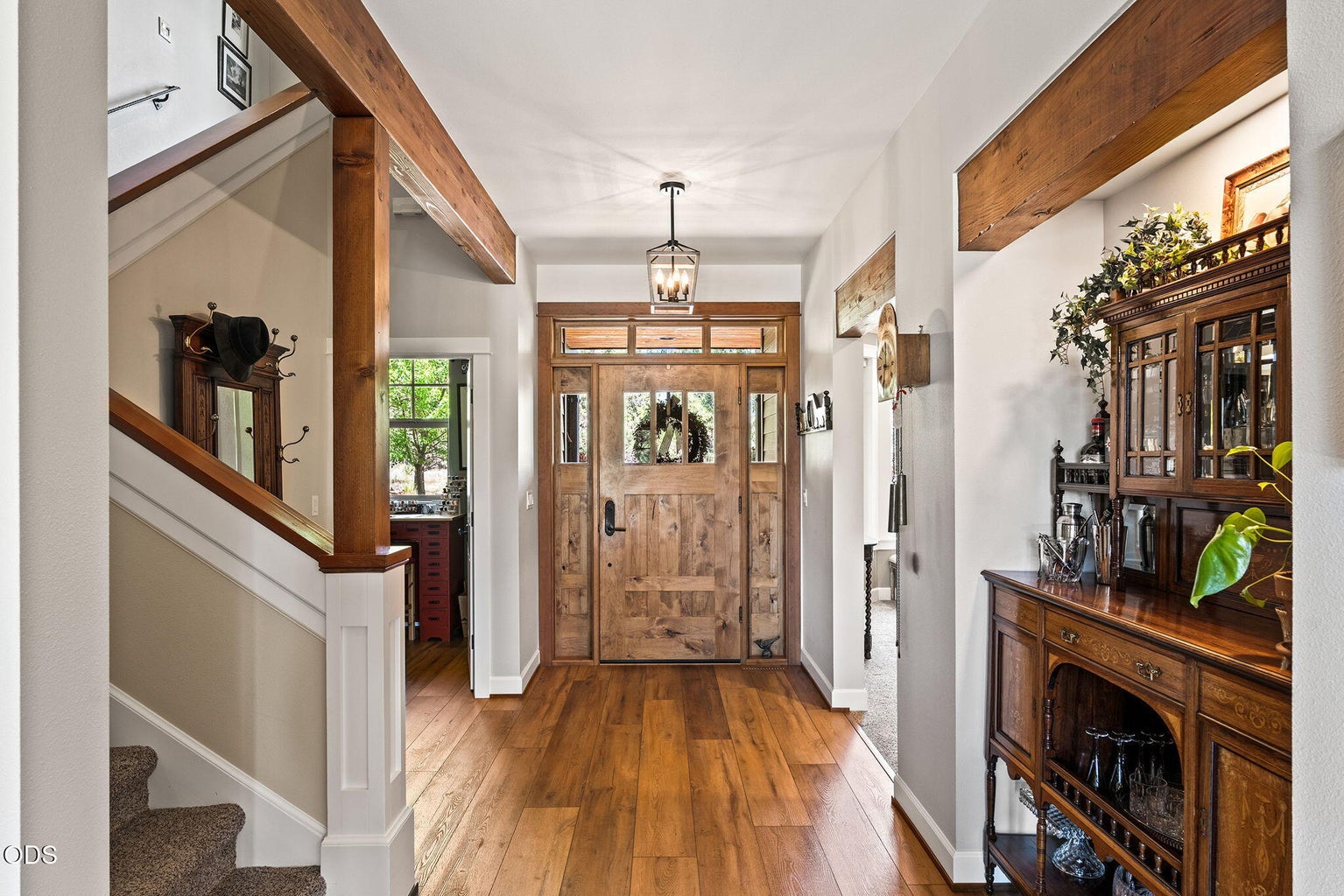 Photo of 16951 Lady Caroline Drive 2 of 98
