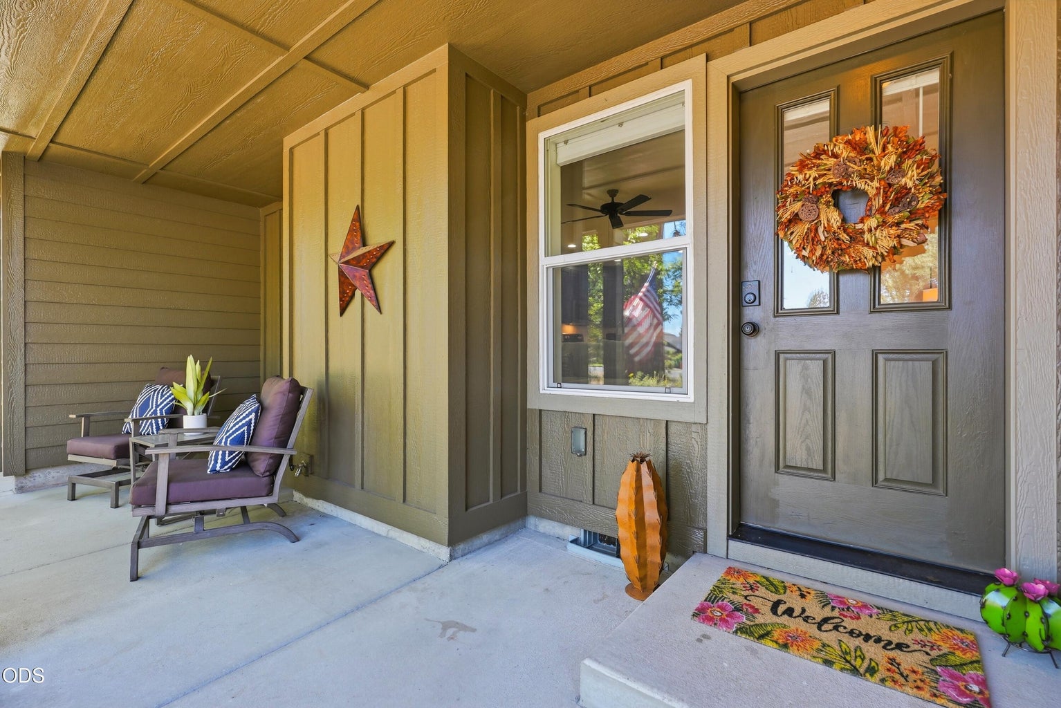 Photo of 950 N Hindeman Avenue 4 of 38