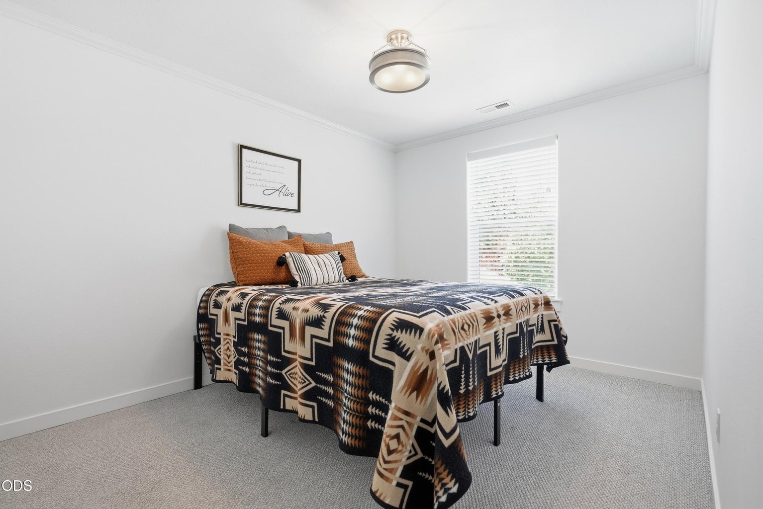 Photo of 950 N Hindeman Avenue 22 of 38