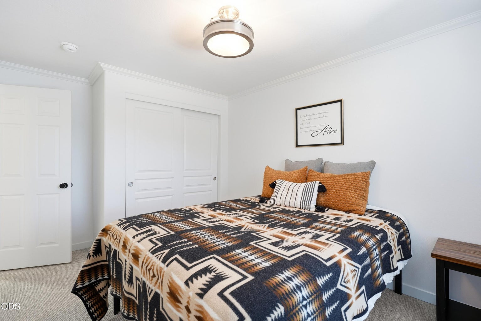 Photo of 950 N Hindeman Avenue 23 of 38