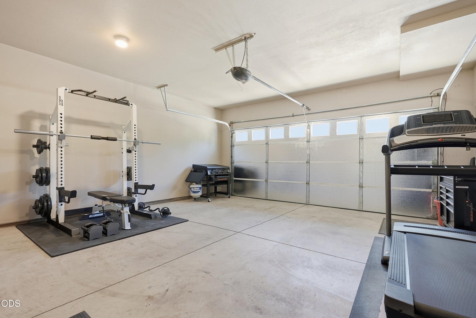 Photo of 950 N Hindeman Avenue 29 of 38