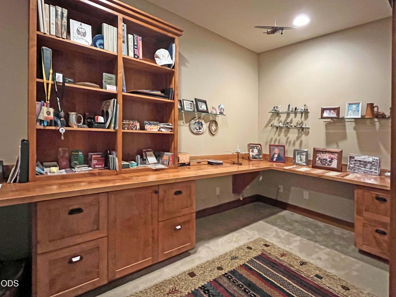 Lower Level: Here is the downstairs office view 2.