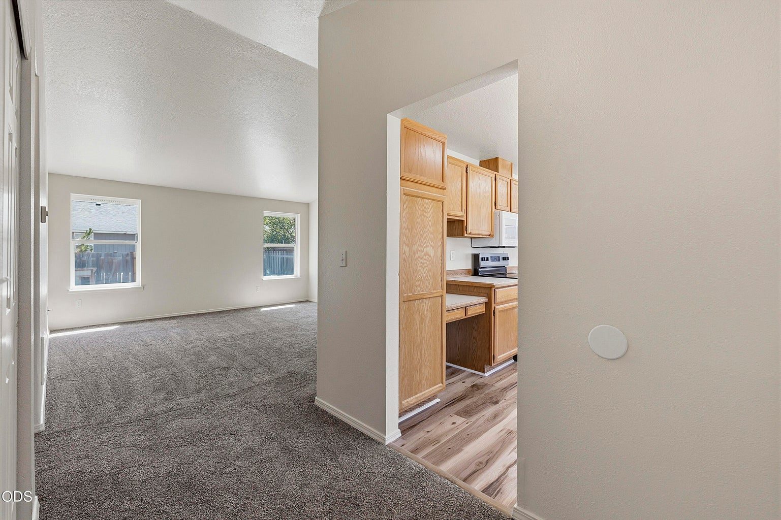 Photo of 2150 SW 29th Street 3 of 26