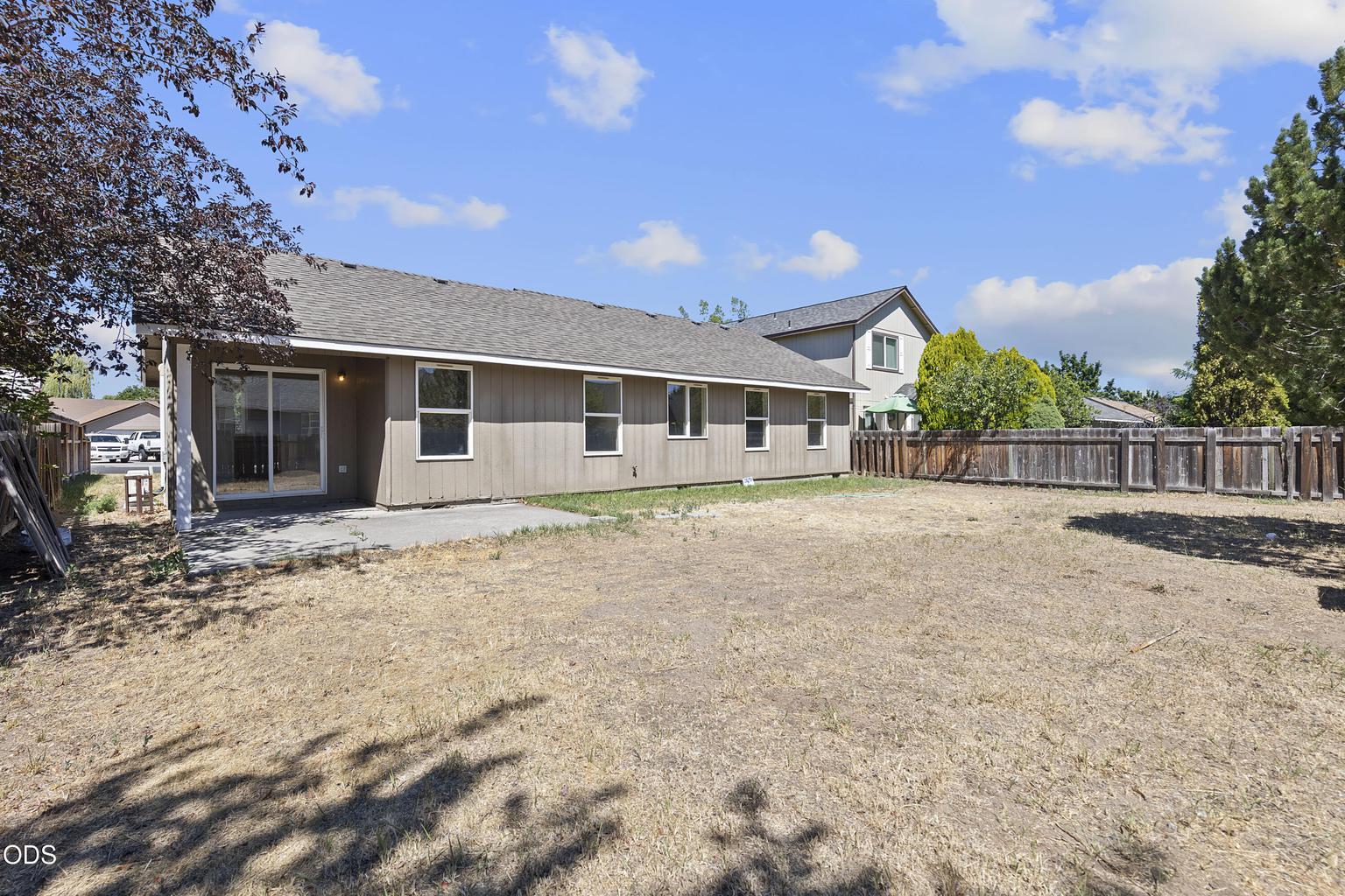 Photo of 2150 SW 29th Street 21 of 26