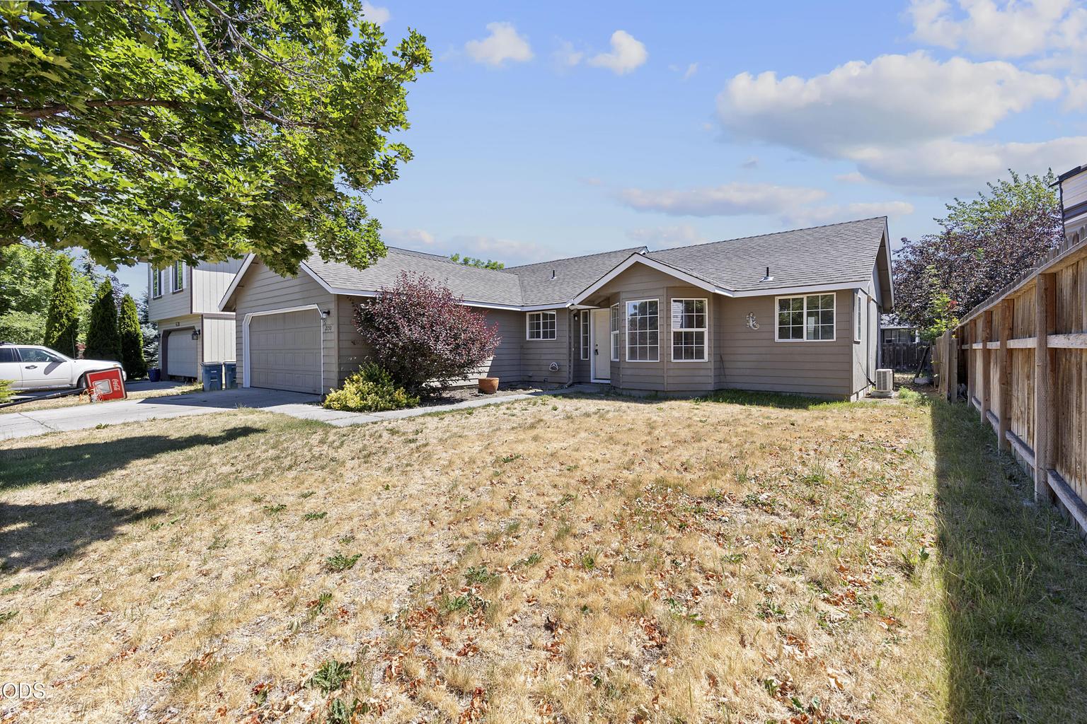 Photo of 2150 SW 29th Street 24 of 26
