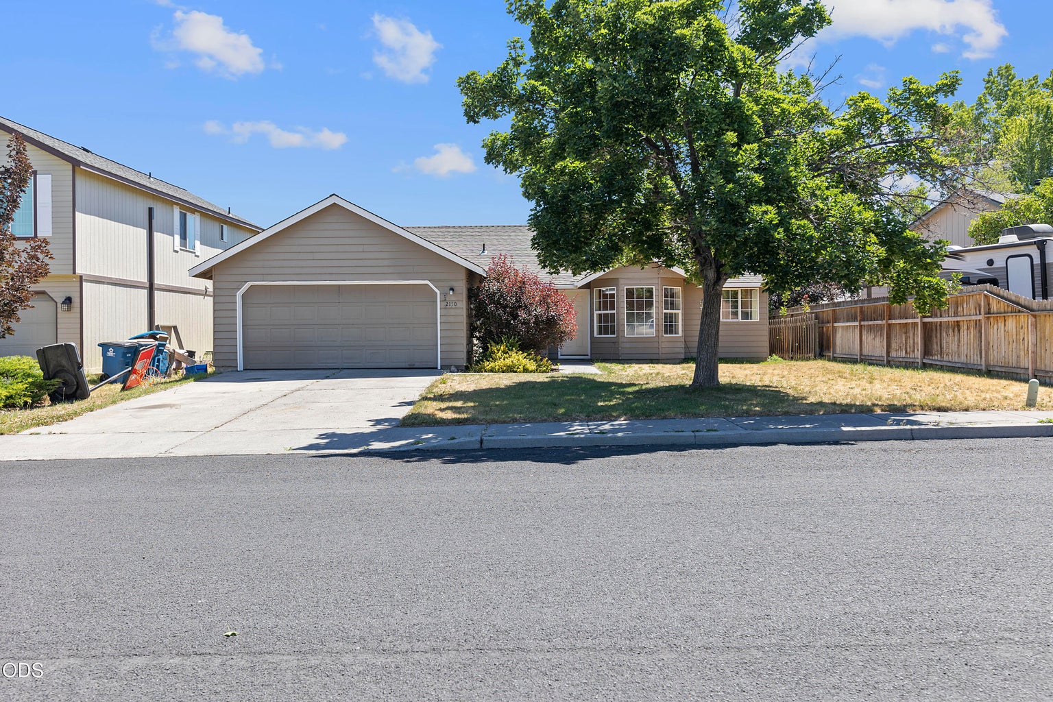 Photo of 2150 SW 29th Street 1 of 26