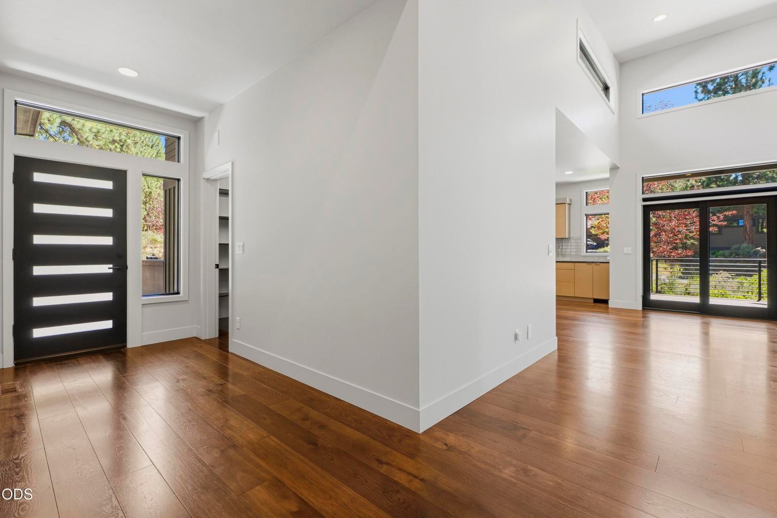 Photo of 19450 Bainbridge Court 15 of 54