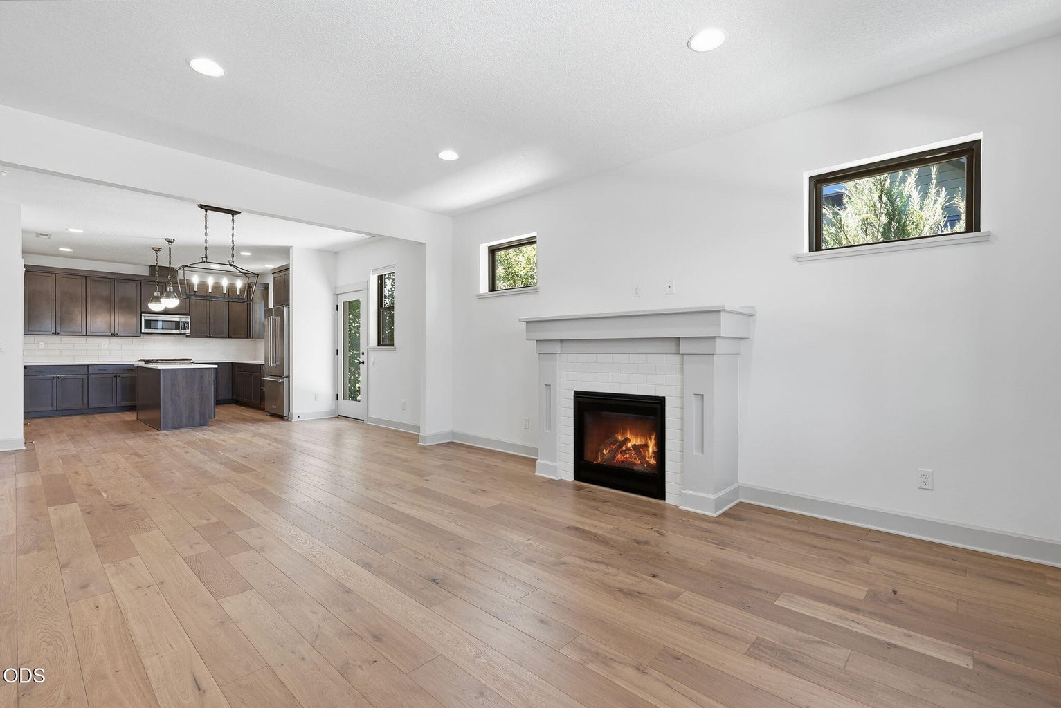 Photo of 1035 E Horse Back Trail 9 of 54