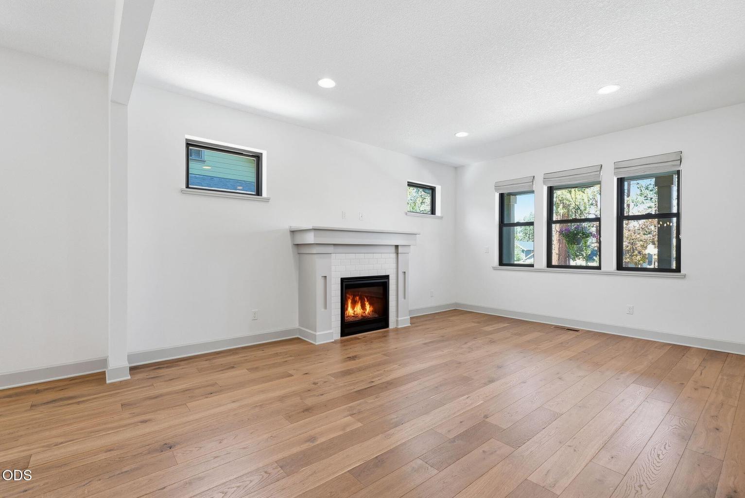 Photo of 1035 E Horse Back Trail 12 of 54